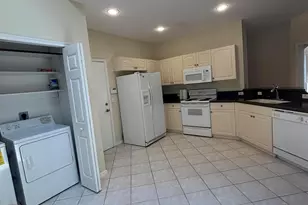 10100 Larkspur Ln, West Palm Beach, FL 33412 - Photo 5