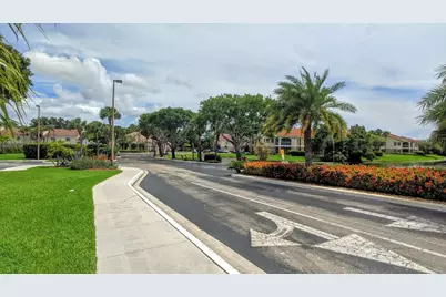 815 W Boynton Beach Boulevard #9-105, Boynton Beach, FL 33426 - Photo 17
