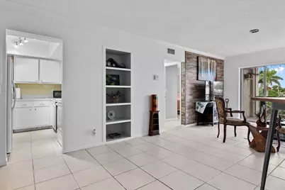 505 Spencer Drive, Unit #208, West Palm Beach, FL 33409 - Photo 5