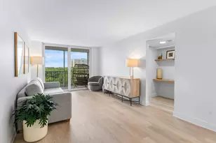 689 NE 6th Ct, Boynton Beach, FL 33435 - Photo 3