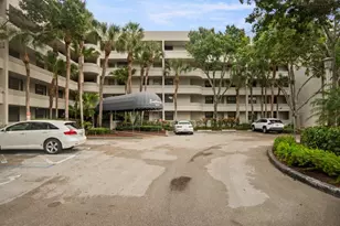 2070 Homewood Blvd, Delray Beach, FL 33445 - Photo 9