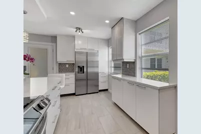 164 Normandy D, Delray Beach, FL 33484 - Photo 13