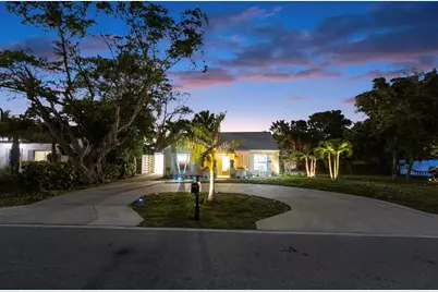 727 S Lake Drive, Lantana, FL 33462 - Photo 1