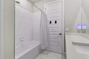 8918 Dahlia Cir, Port Saint Lucie, FL 34986 - Photo 17