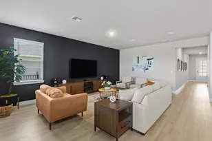 8918 Dahlia Cir, Port Saint Lucie, FL 34986 - Photo 5