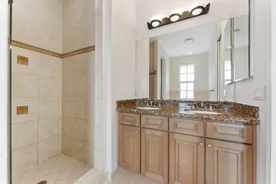 806 NW 83rd Lane, Boca Raton, FL 33487 - Photo 17