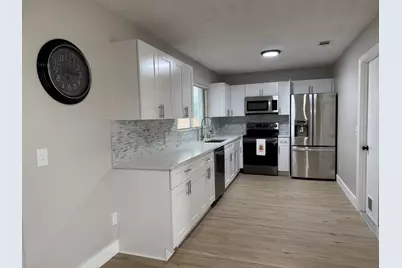 2790 SE Melaleuca Boulevard, Port Saint Lucie, FL 34952 - Photo 5