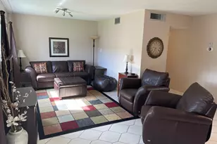 705 Lori Dr, Palm Springs, FL 33461 - Photo 13