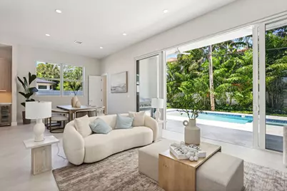 827 N Lake Avenue, Delray Beach, FL 33483 - Photo 13