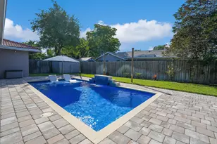 9900 NW 19th St, Coral Springs, FL 33071 - Photo 21