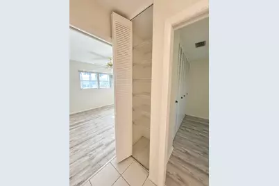 2556 Dudley Drive E, Unit #D, West Palm Beach, FL 33415 - Photo 11