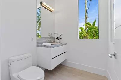 1070 Del Harbour Drive, Delray Beach, FL 33483 - Photo 43