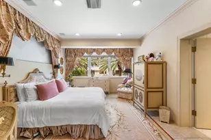 13 Sloans Curve Dr, Palm Beach, FL 33480 - Photo 21