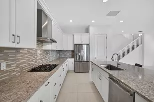 7053 Edison Pl, Palm Beach Gardens, FL 33418 - Photo 15