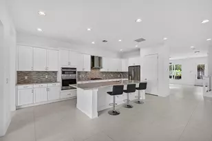 7053 Edison Pl, Palm Beach Gardens, FL 33418 - Photo 13