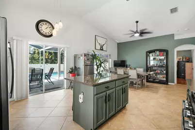 2480 SE Springtree Place, Stuart, FL 34997 - Photo 11