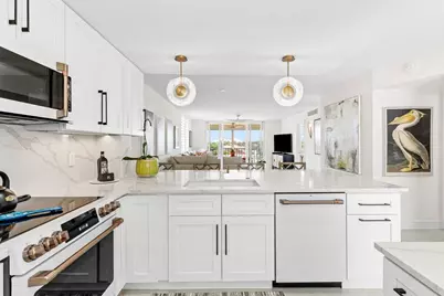 920 Dogwood Drive, Unit #560, Delray Beach, FL 33483 - Photo 3