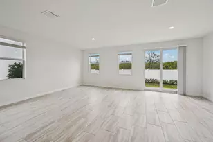 568 Salisbury Cir, Fort Pierce, FL 34982 - Photo 5