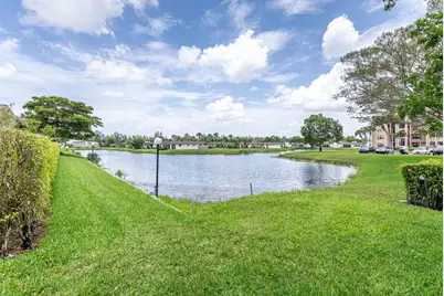 140 Lake Nancy 113 Lane, Unit #113, West Palm Beach, FL 33411 - Photo 23