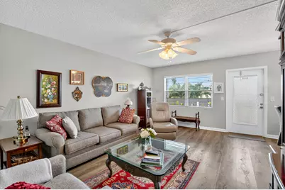 27 Fanshaw A, Boca Raton, FL 33434 - Photo 9