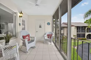 340 Pine Ridge Cir, Greenacres, FL 33463 - Photo 15