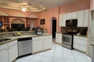 534 SW Halifax Ave, Port Saint Lucie, FL 34953 - Photo 15