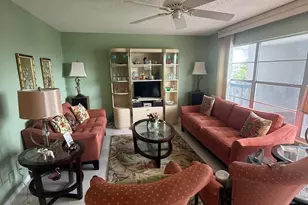 407 Greenbrier A, West Palm Beach, FL 33417 - Photo 5