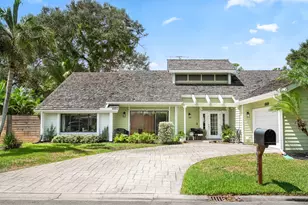 10370 SE Jupiter Narrows Dr, Hobe Sound, FL 33455 - Photo 1