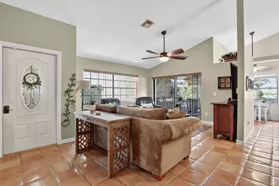 8541 Old Towne Way, Boca Raton, FL 33433 - Photo 9