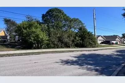 2249 SE Lennard Road, Port Saint Lucie, FL 34952 - Photo 13