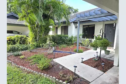 10039 Hickorywood Place, Boynton Beach, FL 33437 - Photo 3