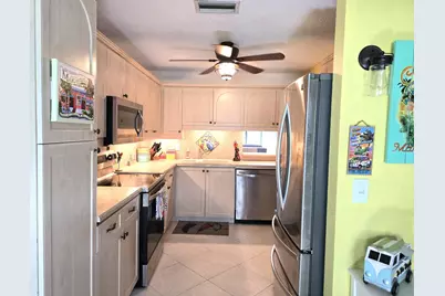 10039 Hickorywood Place, Boynton Beach, FL 33437 - Photo 13