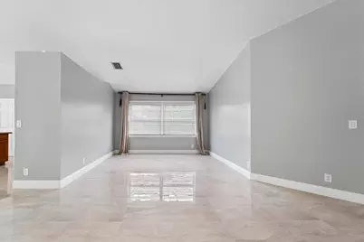 15079 Corby Court, Wellington, FL 33414 - Photo 9