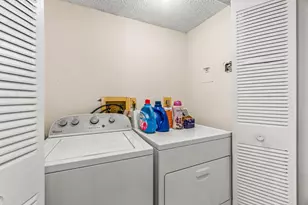 9335 Flynn Cir, Boca Raton, FL 33496 - Photo 23