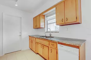 1952 Circle Dr, North Palm Beach, FL 33408 - Photo 11