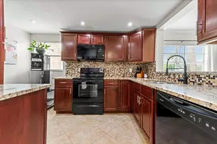 2905 SW 22nd Ave, Delray Beach, FL 33445 - Photo 9
