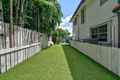 8110 W Lake Drive, Lake Clarke Shores, FL 33406 - Photo 49