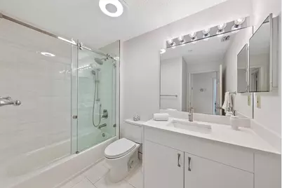 811 Oak Harbour Drive, Juno Beach, FL 33408 - Photo 17