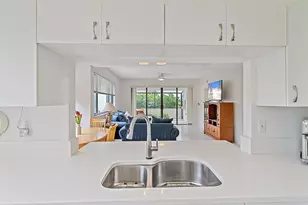 811 Oak Harbour Dr, Juno Beach, FL 33408 - Photo 11