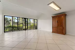 271 Old Meadow Way, Palm Beach Gardens, FL 33418 - Photo 9