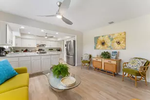 216 SE Flamingo Ave, Stuart, FL 34996 - Photo 9