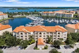 14 W Harbour Isle Dr, Fort Pierce, FL 34949 - Photo 1