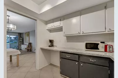 2775 Dudley Drive W, Unit #D, West Palm Beach, FL 33415 - Photo 13