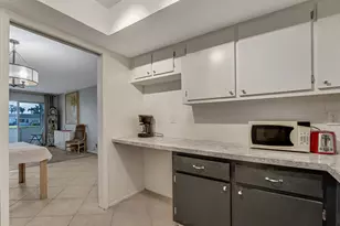 2775 Dudley Dr W, West Palm Beach, FL 33415 - Photo 13