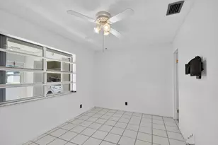 126 Lake Rebecca Dr, West Palm Beach, FL 33411 - Photo 21
