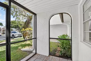 126 Lake Rebecca Dr, West Palm Beach, FL 33411 - Photo 7