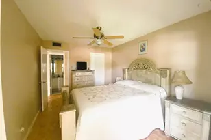 208 Chatham J, West Palm Beach, FL 33417 - Photo 3