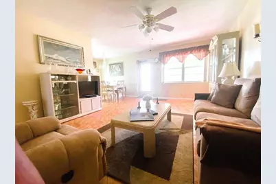 208 Chatham J, Unit #208, West Palm Beach, FL 33417 - Photo 5