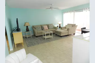 6 Greenway Village N, Unit #202, Royal Palm Beach, FL 33411 - Photo 5