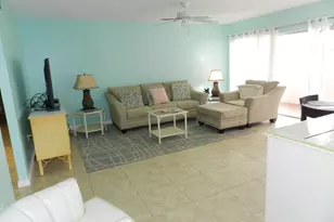 6 Greenway Village N, Royal Palm Beach, FL 33411 - Photo 5